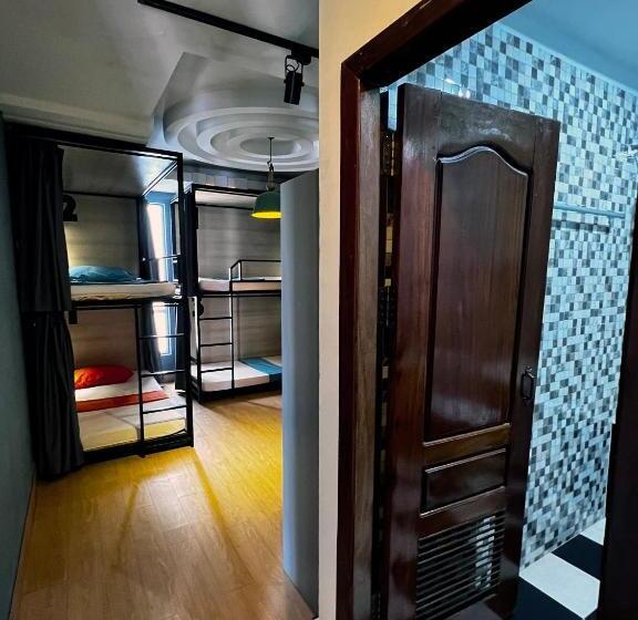 共用房间的床, The Place Hostel Siem Reap Angkor