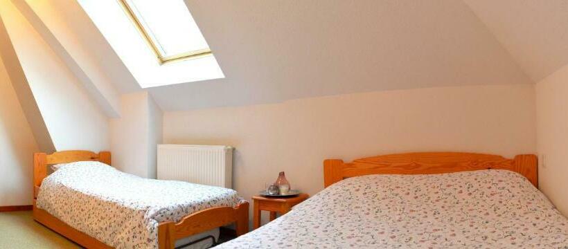 Номер Стандарт, Auberge La Cure