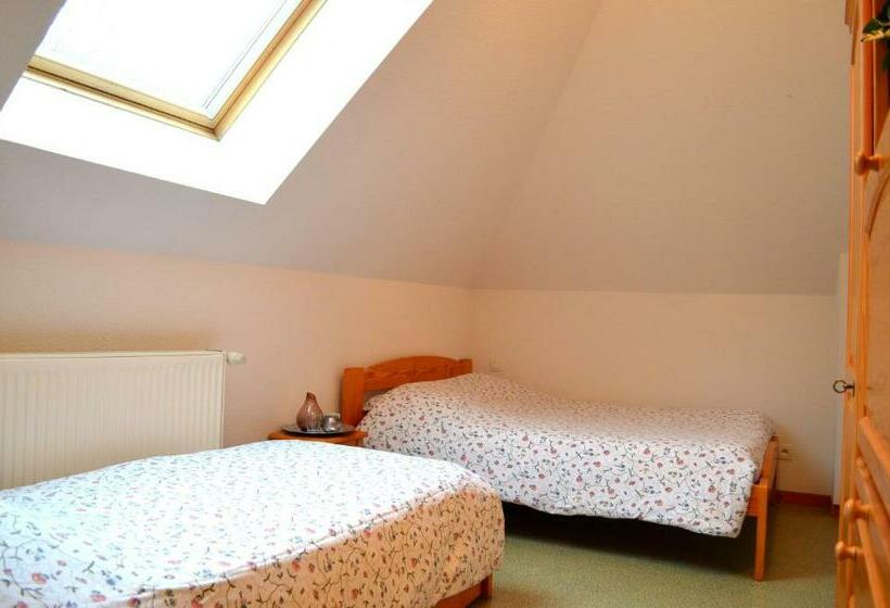 Номер Стандарт, Auberge La Cure