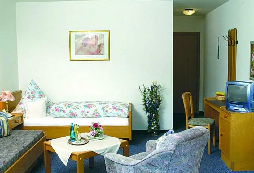 اتاق استاندارد یک نفره, Garni Hubertushof