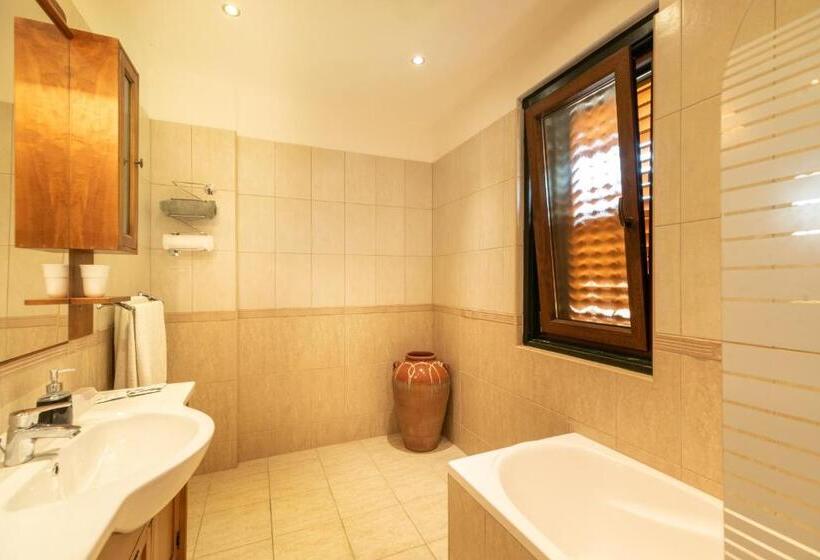 Deluxe-huone, Corona Villa