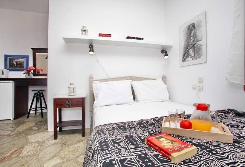 اتاق سوپریور با بالکن, Aperanto Galazio