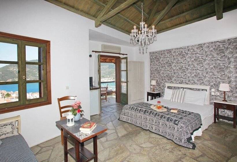 اتاق سوپریور با بالکن, Aperanto Galazio