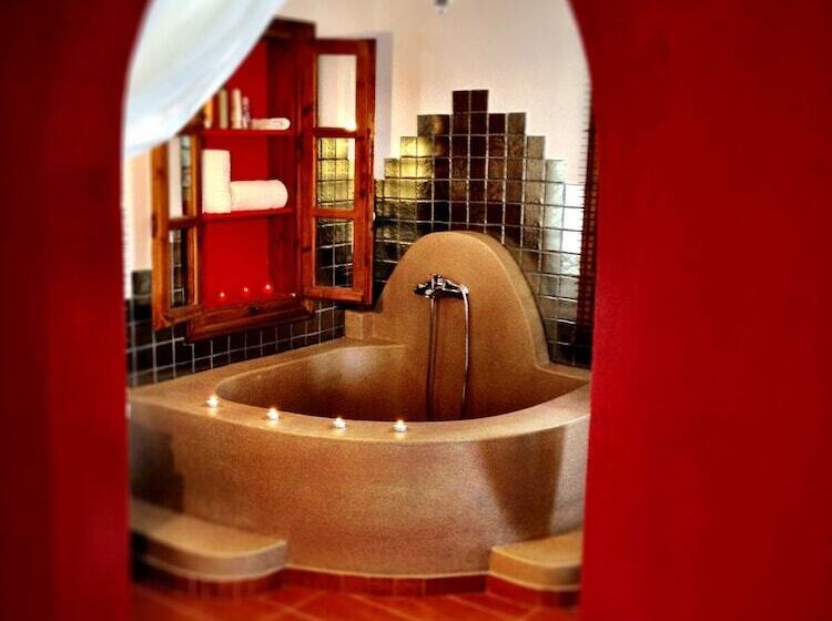 سوییت جونیور با بالکن, Aperanto Galazio