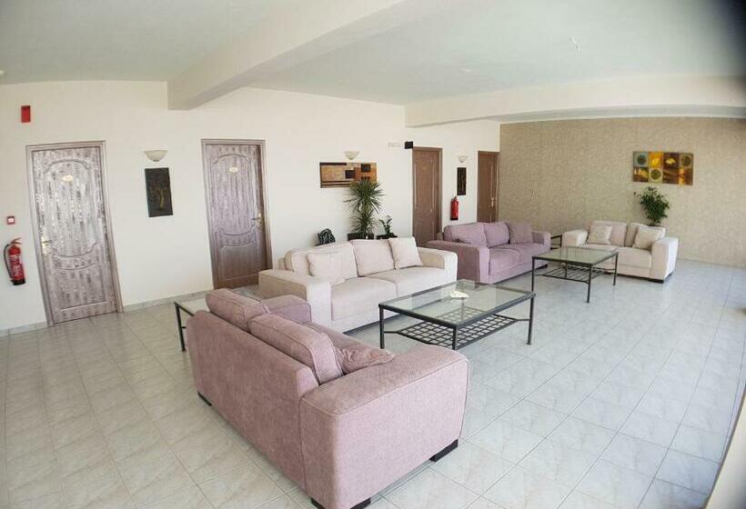 اتاق سوپریور, Artemision