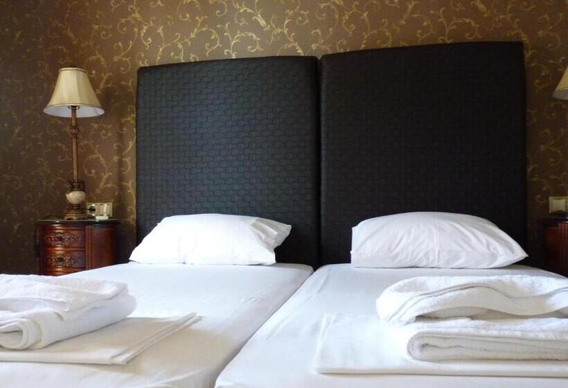 اتاق سوپریور, Artemision