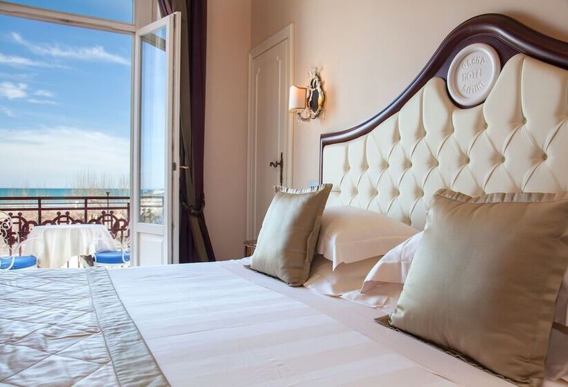 اتاق اجرایی, Grand Hotel Rimini