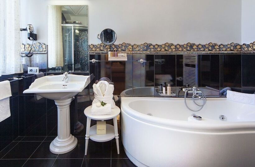 اتاق لوکس, Grand Hotel Rimini