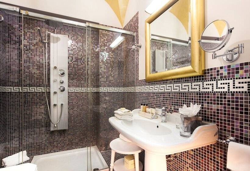 اتاق اجرایی سه نفره, Grand Hotel Rimini