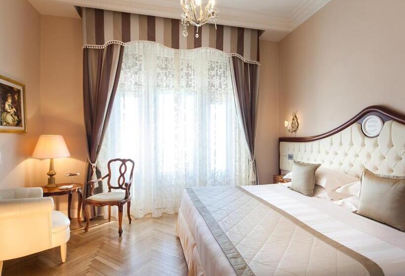 اتاق اجرایی, Grand Hotel Rimini