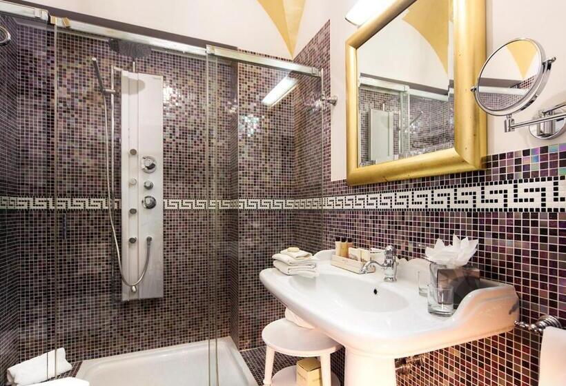اتاق اجرایی سه نفره, Grand Hotel Rimini