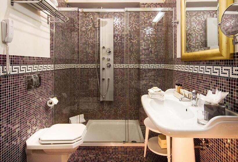 اتاق اجرایی سه نفره, Grand Hotel Rimini