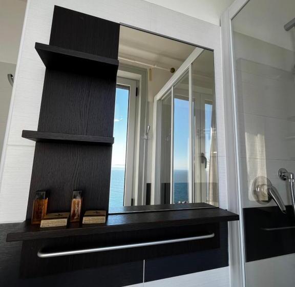 Standardzimmer mit Meerblick, Villa Tergeste