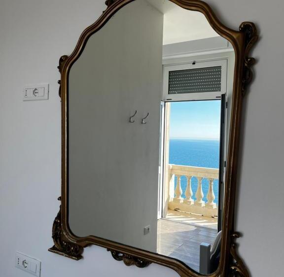 Deluxe Zimmer mit Meerblick & Balkon, Villa Tergeste