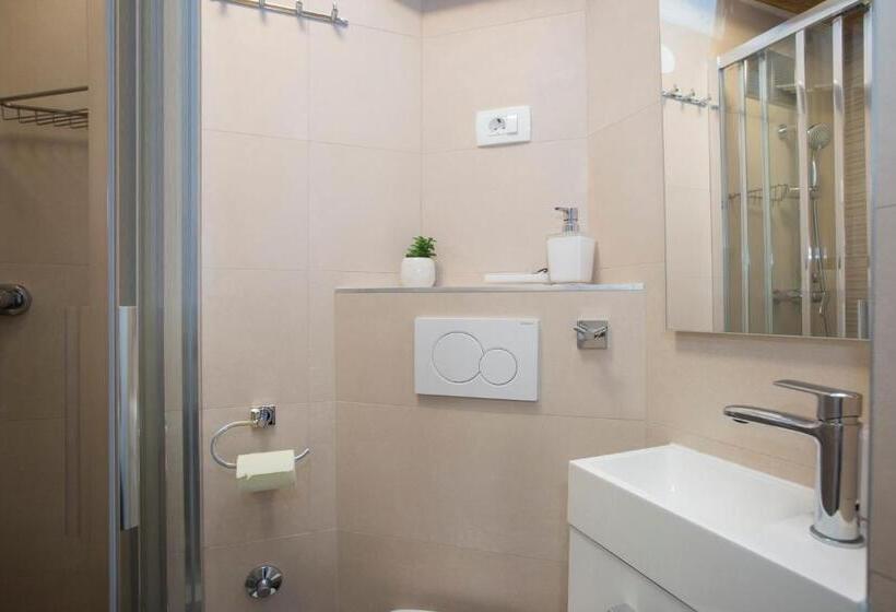 اتاق عادی, Old Center Cozy Room