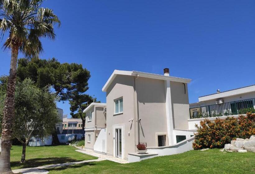 اتاق استاندارد با چشمانداز استخر, Artemisia B&b