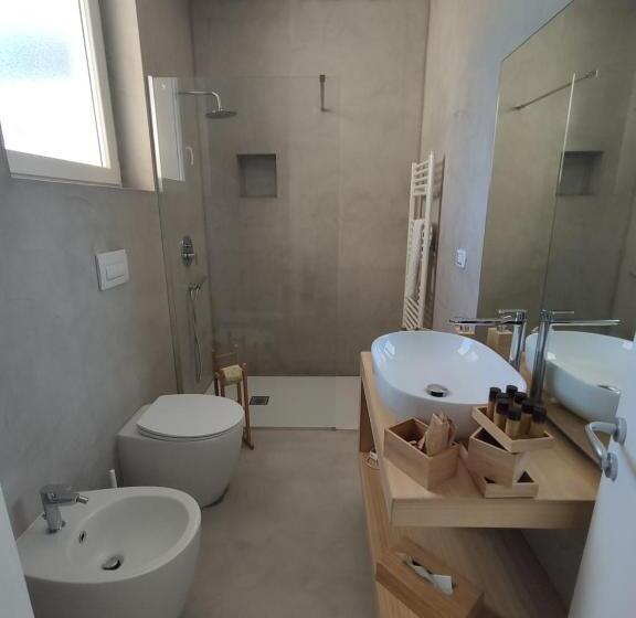 اتاق استاندارد با چشمانداز استخر, Artemisia B&b