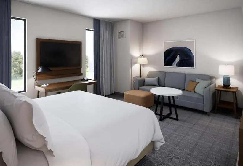 キングサイズベッドのスイートルーム, Staybridge Suites   Ames, An Ihg