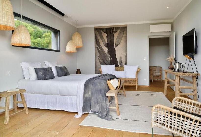 디럭스 룸, Domaine De Peretti Della Rocca