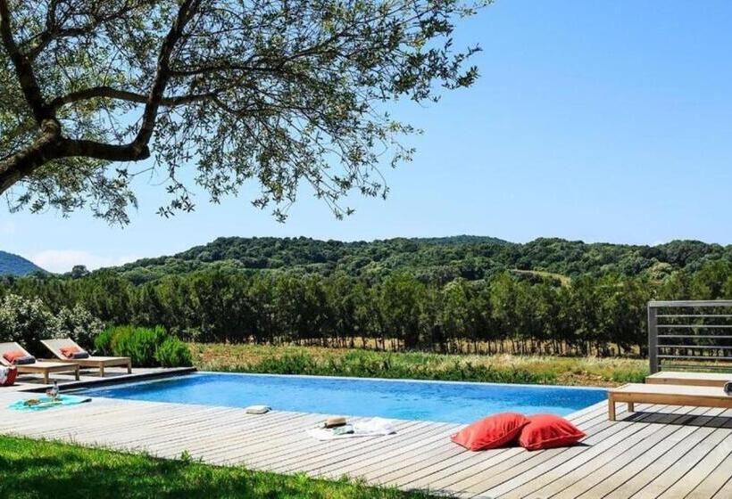 Вилла с 1 спальней и бассейном, Domaine De Peretti Della Rocca