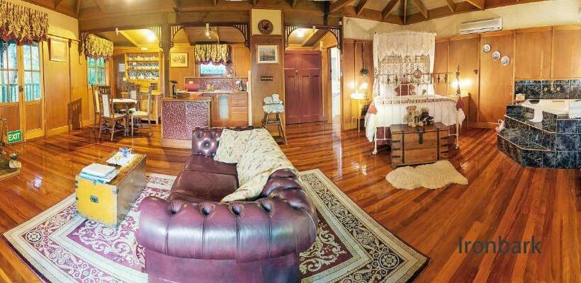 کابین, Observatory Cottages