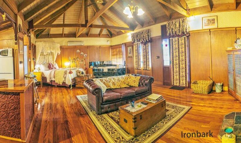 کابین, Observatory Cottages