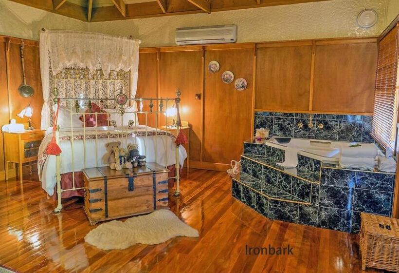 کابین, Observatory Cottages