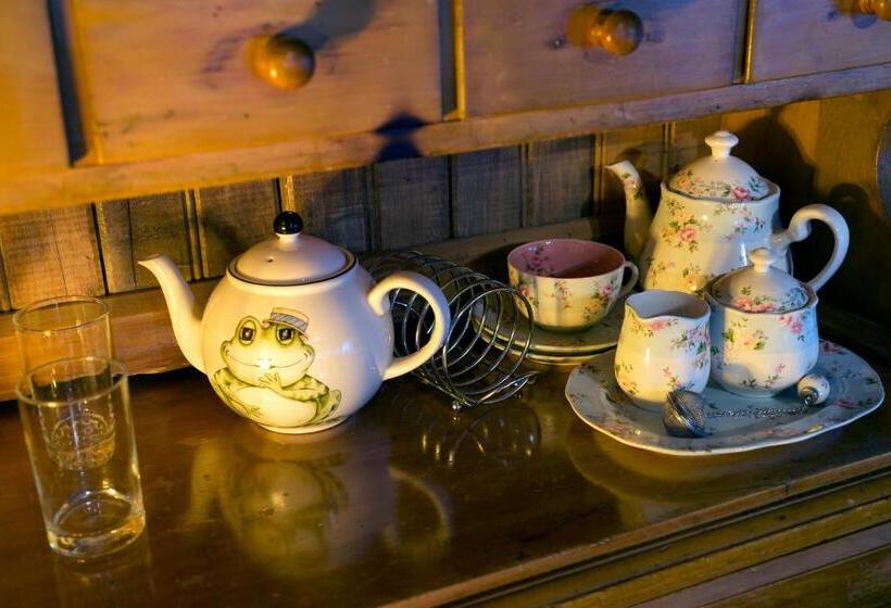 کابین, Observatory Cottages