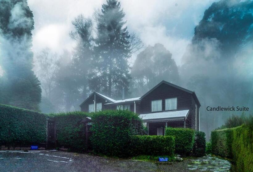 سوییت, Observatory Cottages