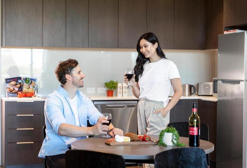 ２ベッドルームアパートメント, Quest Preston