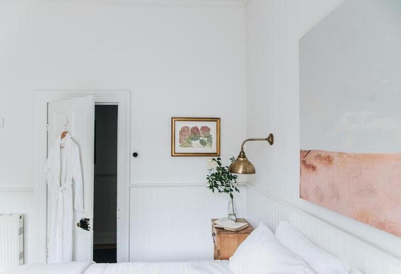 2间卧室的房子, The Main House @ Poets Lodge