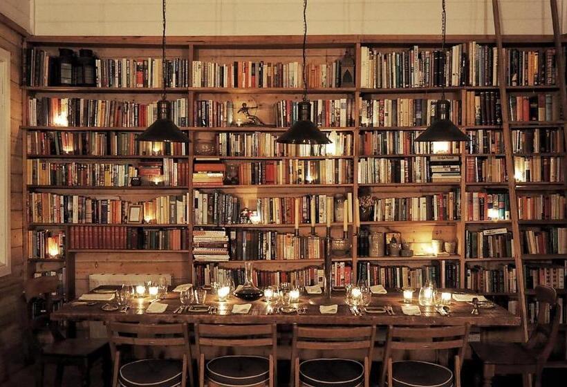 2间卧室的房子, The Main House @ Poets Lodge