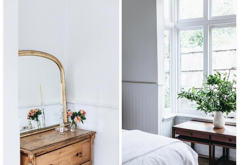 4间卧室的房子, The Main House @ Poets Lodge