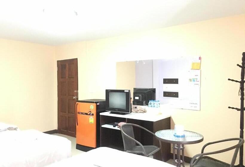 اتاق ساده سه‌ نفره, The Star Villa Resort
