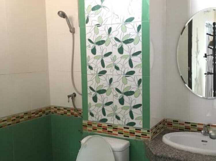 اتاق ساده سه‌ نفره, The Star Villa Resort