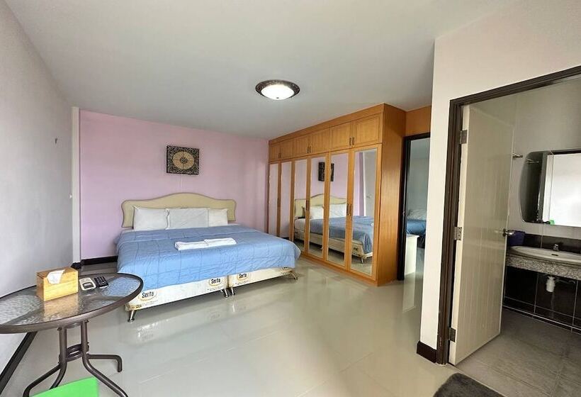 家庭间, The Star Villa Resort