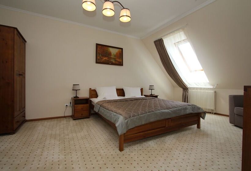 سوییت سوپریور, Walde Park