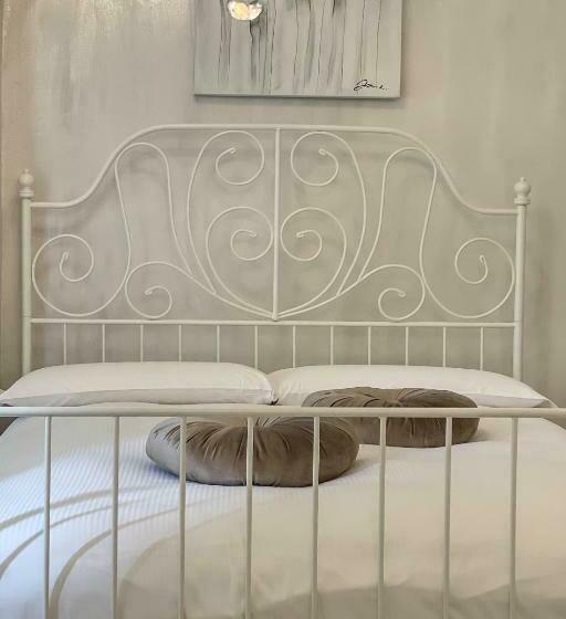 اتاق استاندارد, The Gallery Boutique Rooms