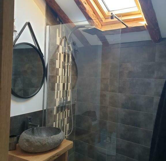 סוויטת 2 חדרי שינה, La Petite Chapelle