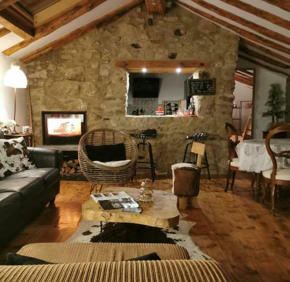 סוויטת 2 חדרי שינה, La Petite Chapelle