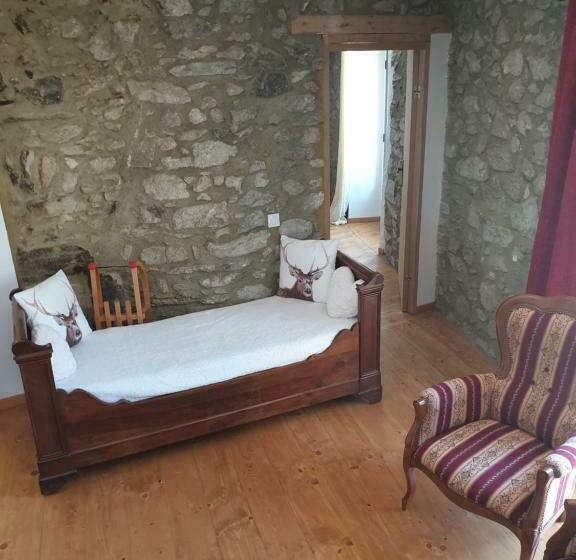 סוויטת 2 חדרי שינה, La Petite Chapelle