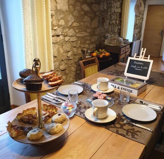 חדר דלוקס, La Petite Chapelle