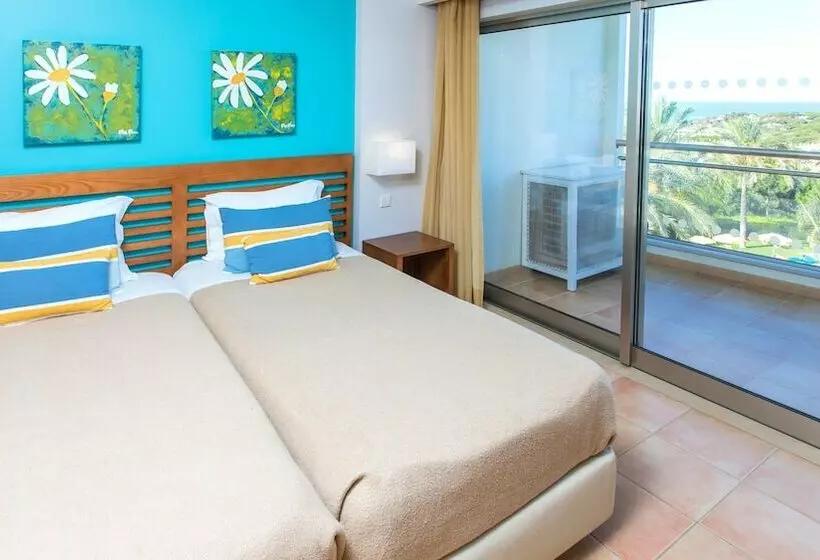 1 Bedroom Apartment Sea View