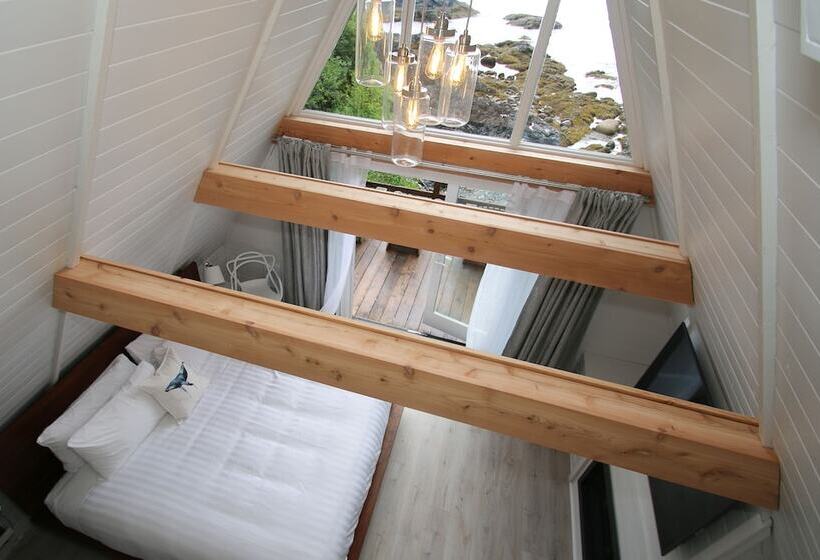 キャビン, Duffin Cove Resort