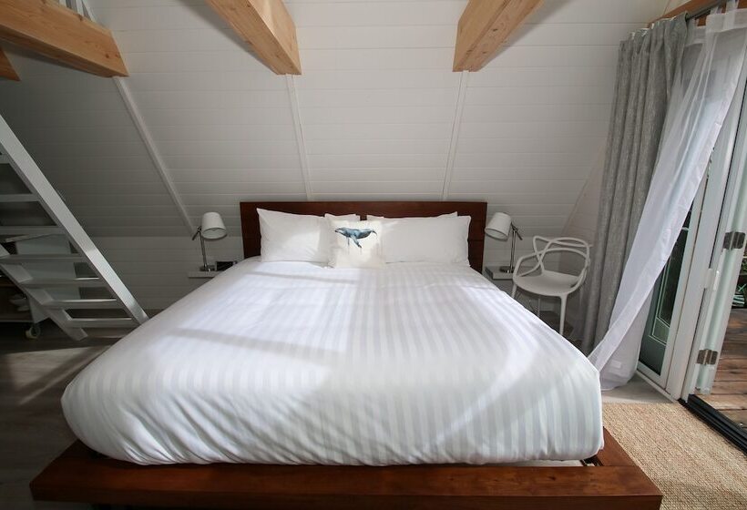 キャビン, Duffin Cove Resort