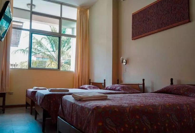 Standard Kolmen Hengen Huone, Grand Hotel Mercedes