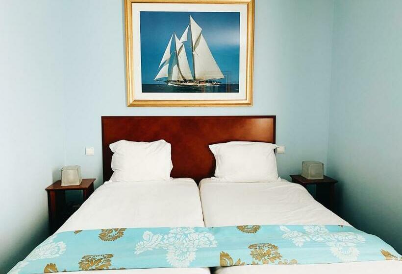 スタンダードルーム, Bellevue Montmartre