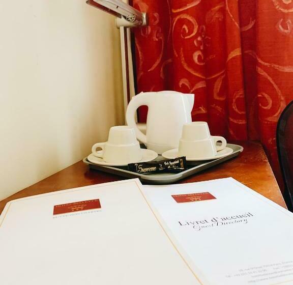 スタンダードトリプルルーム, Bellevue Montmartre