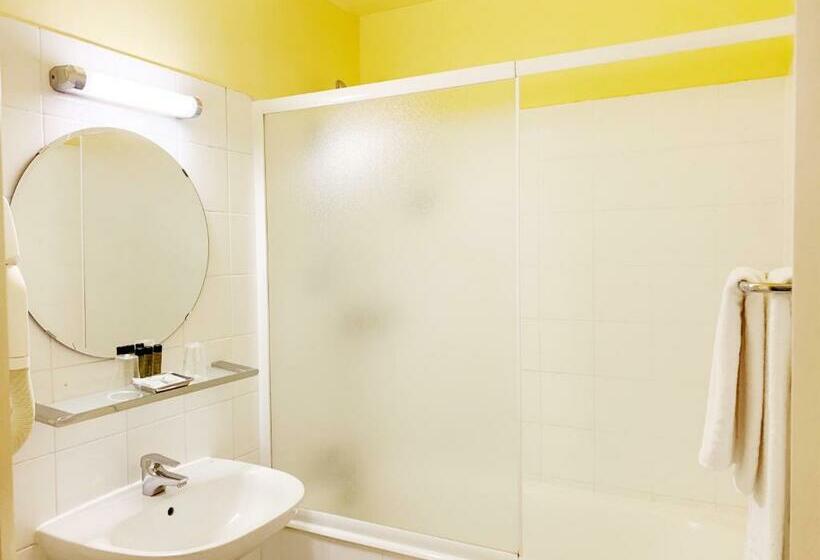 スタンダードトリプルルーム, Bellevue Montmartre