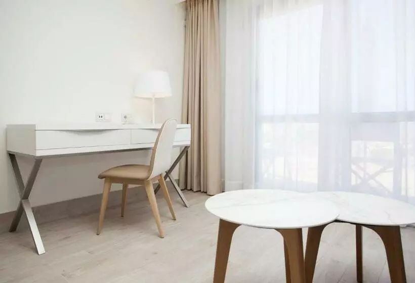 اتاق استاندارد با چشم‌انداز دریا, Boutique Tao Caleta Mar